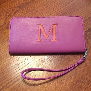 Liz Claiborne Wristlet